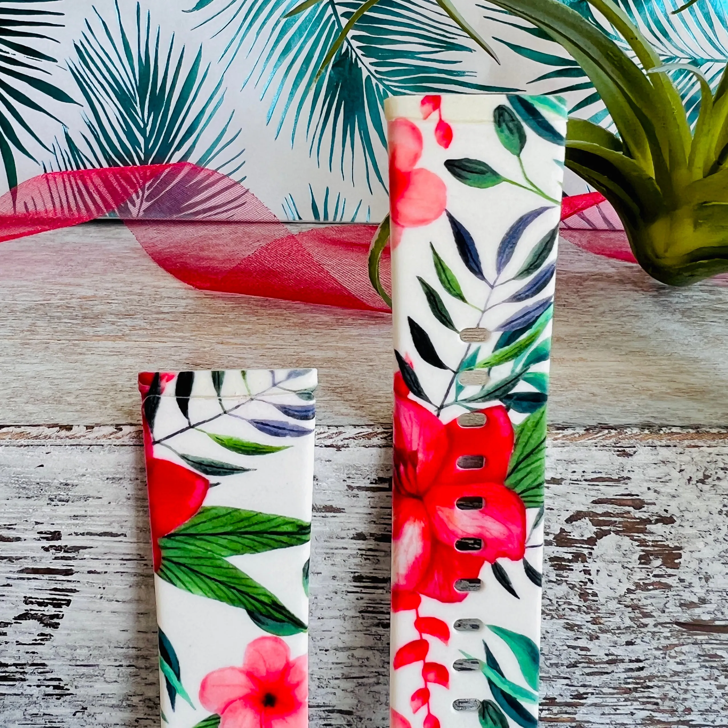 Hawaiian Floral Print Silicone Band For Fitbit Versa 3/4/Sense