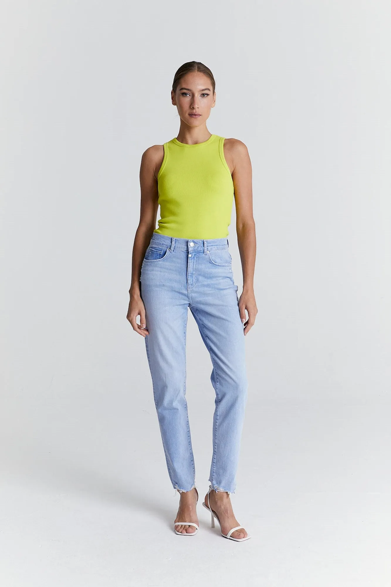 Lynn Mid Waist 5 Pocket Pants Bright Blue